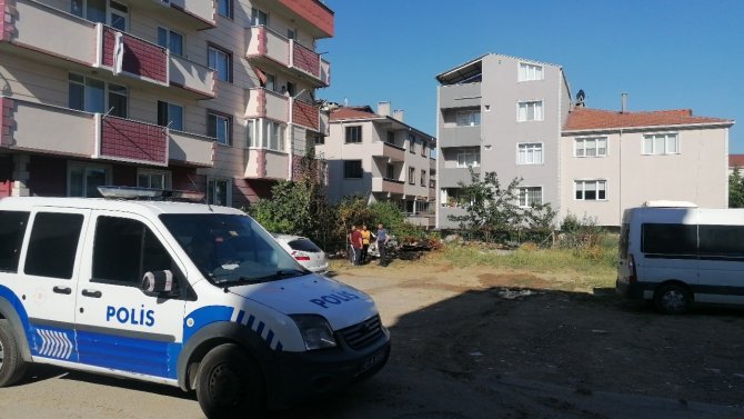 Hurdalık Olarak Kullanılan Kulübe Alevlere Teslim Oldu