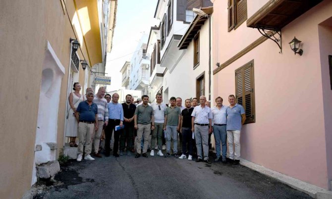 Kuşadası’nın İki Tarihi Evi Kültür Ve Sanat Merkezi Oldu