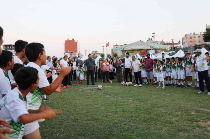 Toroslar’da Futbol Şöleni