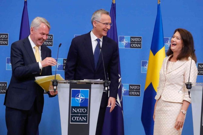 Stoltenberg: "Finlandiya Ve İ̇sveç Davetli Statüsüne Sahip Olacak"