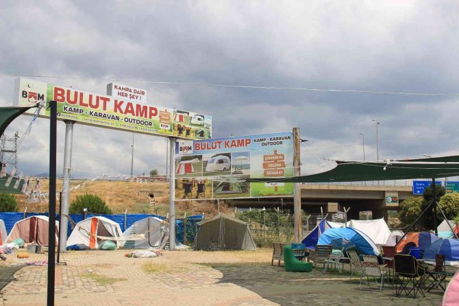 Otel Fiyatları Arttı Çadırcıların Yüzü Güldü