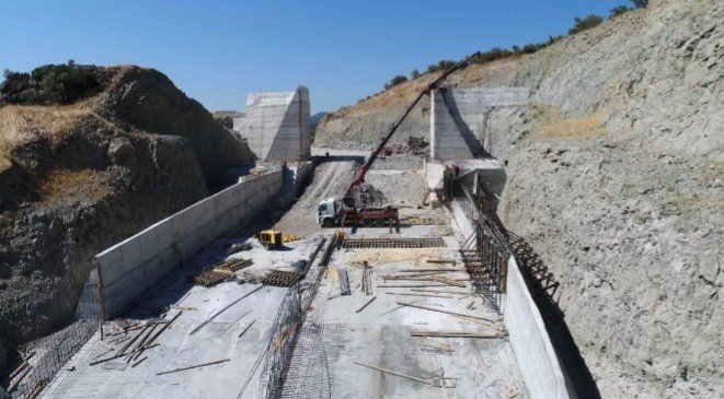 Burhaniye’ De Reşitköy Barajı Kaldığı Yerden Devam Ediyor
