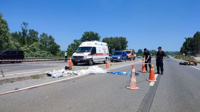 Metrelerce Sürüklenen Motosikletin Sürücüsü Hayatını Kaybetti