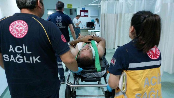 İ̇ranlı Turist Çamaşır İpi Takarken Balkondan Düştü