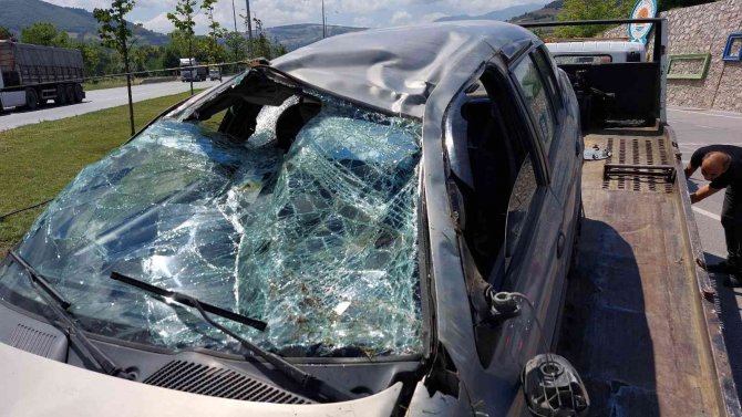 Samsun’da Otomobil Takla Attı: 2 Yaralı