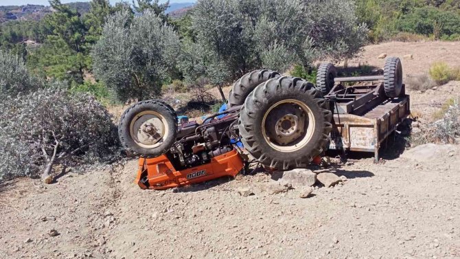Seydikemer’de Traktör Devrildi: 1 Yaralı