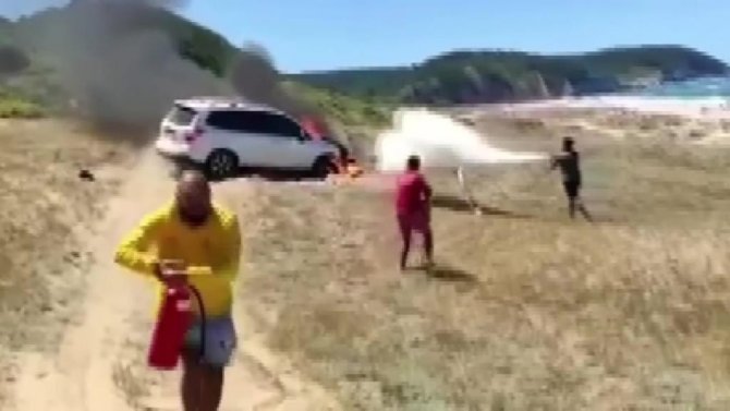 Şile’de Park Halindeki Lüks Araç Alev Alev Yandı