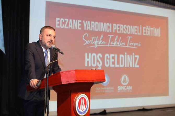 Sincan Belediyesi Eczane Yardımcı Personel Eğitimi İlk Mezunlarını Verdi