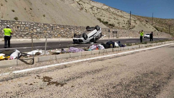 Hafif Ticari Araç Takla Attı: 2’si Ağır 5 Kişi Yaralandı