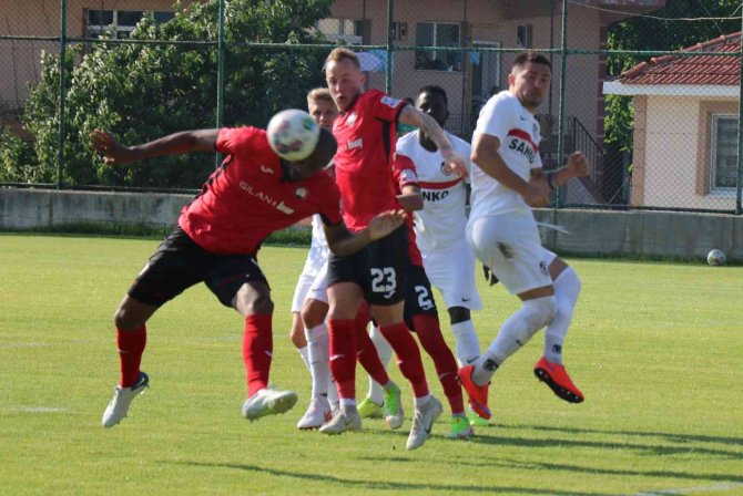Gaziantep Fk, Hazırlık Maçından 2-1 Galip Ayrıldı