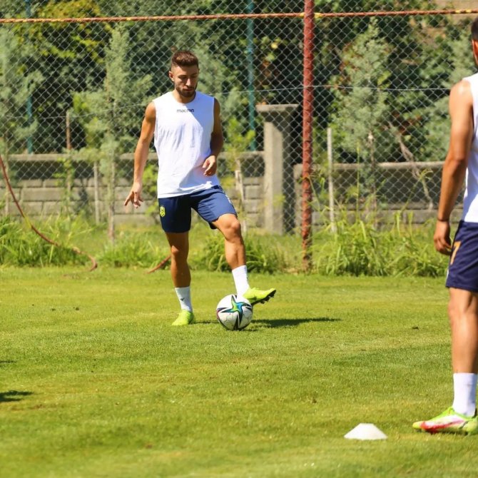 Yeni Malatyaspor’da Hazırlık Kampı Devam Ediyor