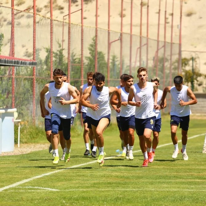 Yeni Malatyaspor’da Hazırlık Kampı Devam Ediyor