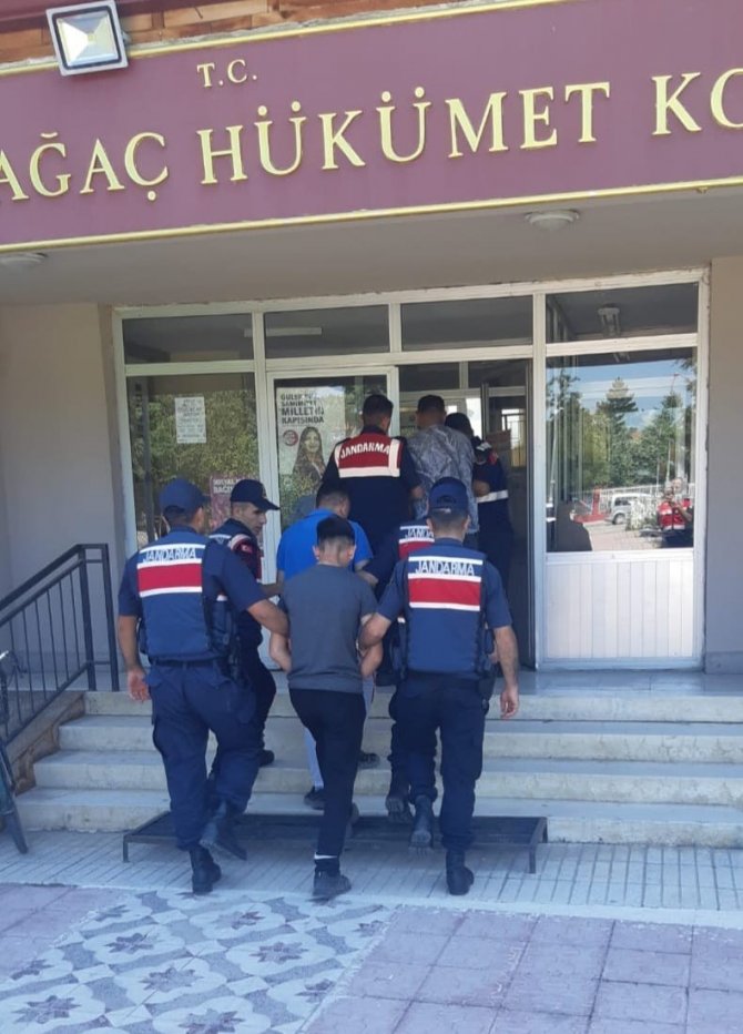 Isparta’da Hırsızlık Zanlıları Yakalandı