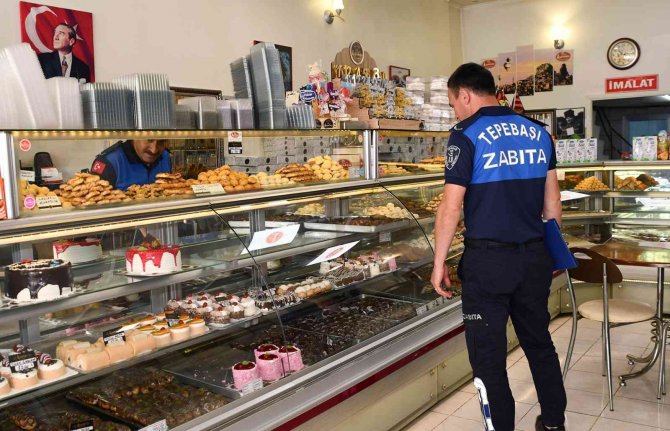 Tepebaşı’nda Bayram Öncesi Tatlı Ve Kuruyemiş Satışı Yapan İşletmelerde Denetimler