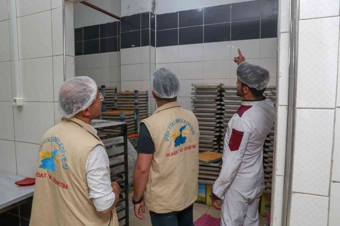 İ̇pekyolu’nda Bayram Öncesi Denetimler Arttırıldı