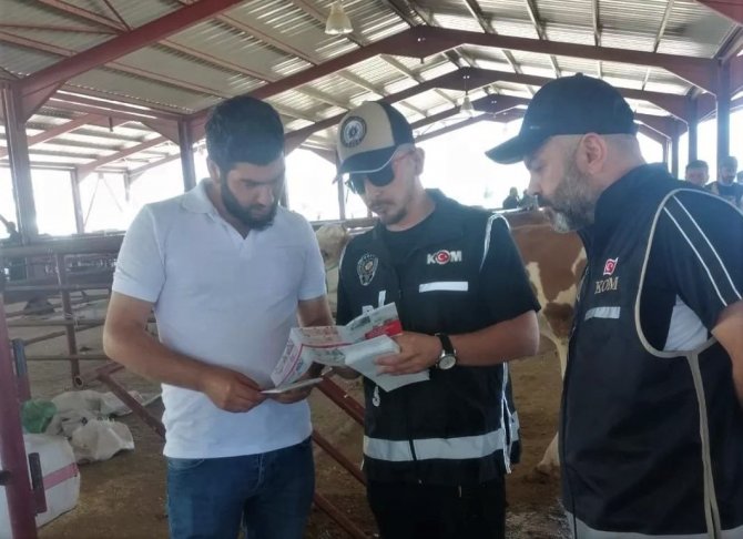Polisten Kurban Pazarında Sahte Para Uyarısı