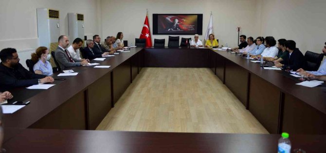 Zbeü Öğrenci Yardım Komisyonu Toplandı