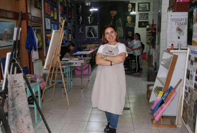 Bozüyük Sanat Atölyesi Herkese Kapılarını Açtı