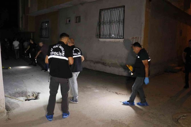 Çocukların Kavgasına Müdahale Eden Komşular Silahlı Kavgaya Tutuştu: 6 Yaralı