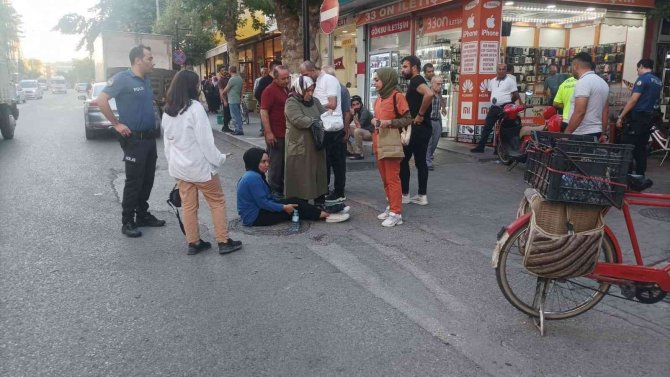 Motosikletle Otomobil Çarpıştı: 1 Yaralı