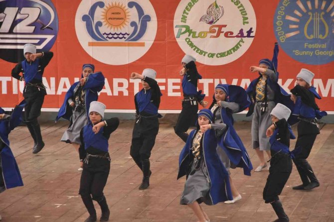 Nazilli Halk Oyunları Topluluğu, Gürcistan’da Büyük İlgi Gördü