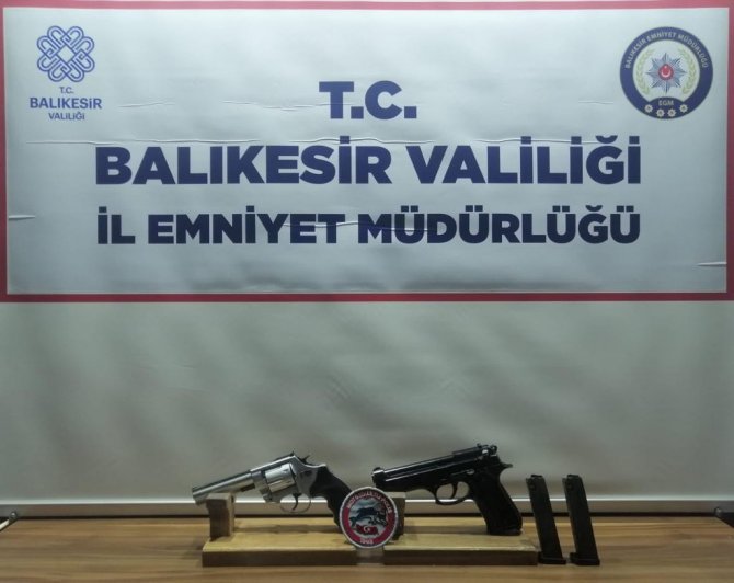 Balıkesir’de Aranan 54 Şahıs Yakalandı