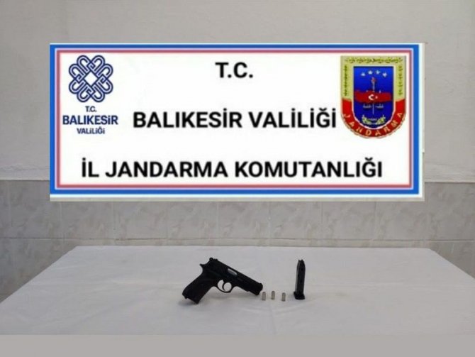 Balıkesir’de Jandarmadan Asayiş Ve Uyuşturucu Operasyonu