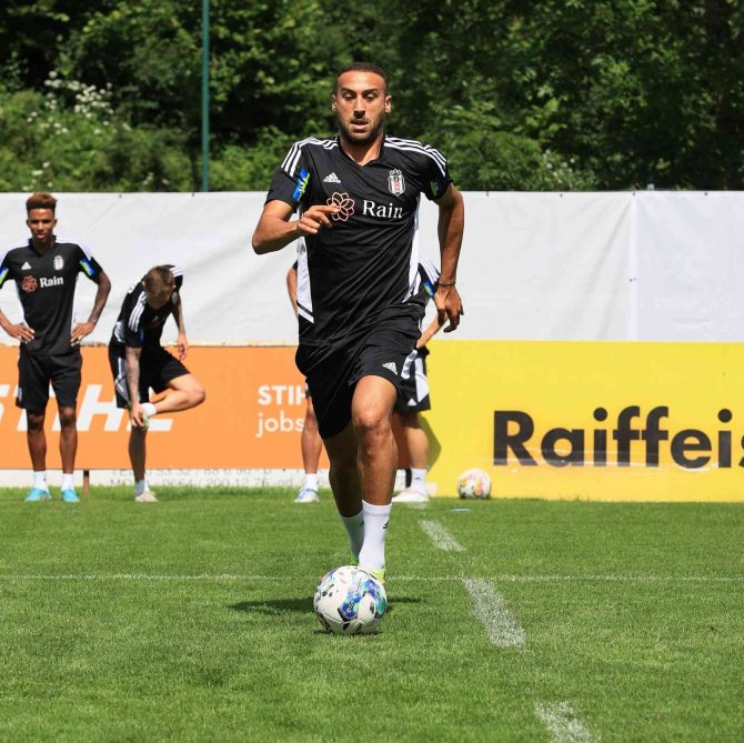 Beşiktaş Günün İlk Antrenmanını Yaptı