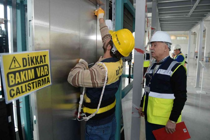 Btso Mesyeb 6 Ayda 5 Bin 500 Çalışanı Belgelendirdi