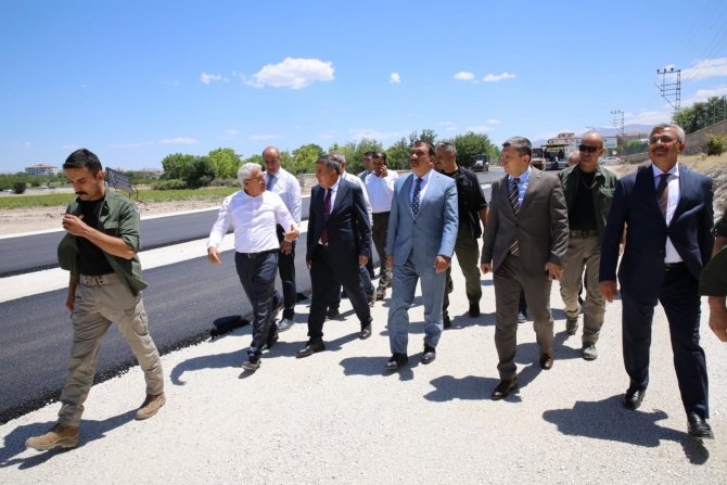 Hemzemin Geçitlerde Asfalt Çalışması