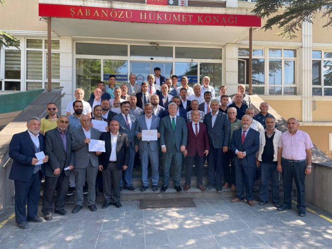 Dodurga’da Belediye Başkanlığını Kazanan Kaşıkcı Mazbatasını Aldı