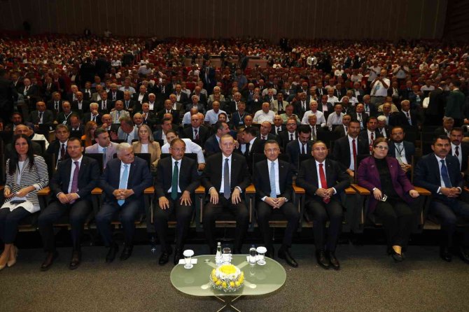 Cumhurbaşkanı Erdoğan: “Bu Seçim Kırgınlıkla, Nefsaniyetle Hareket Edilecek Bir Seçim Değildir"