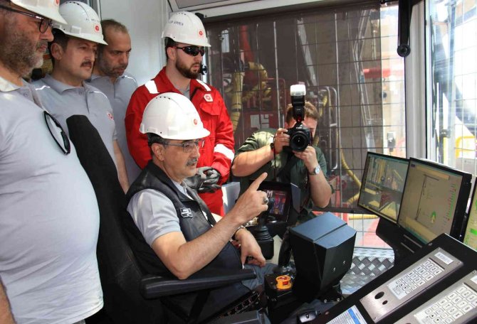 Bakan Dönmez: "’Abdülhamid Han’ Ağustos’un İlk Yarısında Göreve Başlayacak"