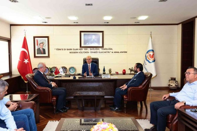 Başkan Zolan, Denizli Mhp’nin Yeni İlçe Yöneticilerini Ağırladı