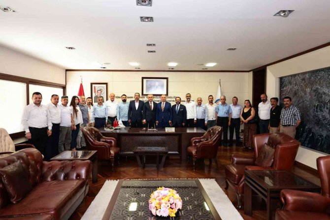 Başkan Zolan, Denizli Mhp’nin Yeni İlçe Yöneticilerini Ağırladı