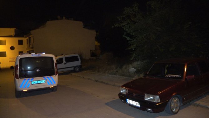 Polis Ve Mahallelinin Didik Didik Aradığı Şüpheli Otların Arasından Çıktı