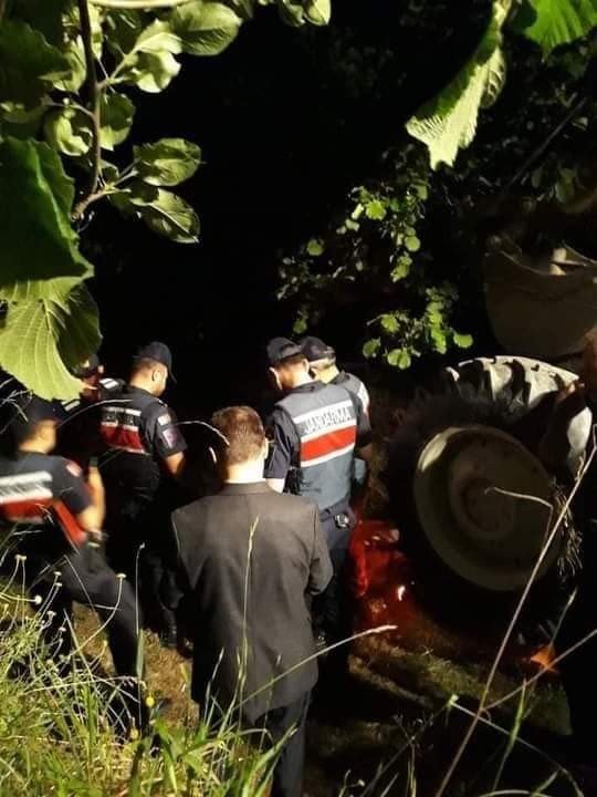 Traktörün Altında Kalan Yaşlı Adam Hayatını Kaybetti
