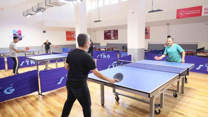 Elazığ’da Spor Tesisleri Yenileniyor