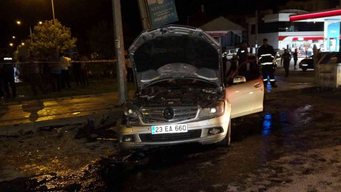 Elazığ’da Trafik Kazası: 3 Yaralı