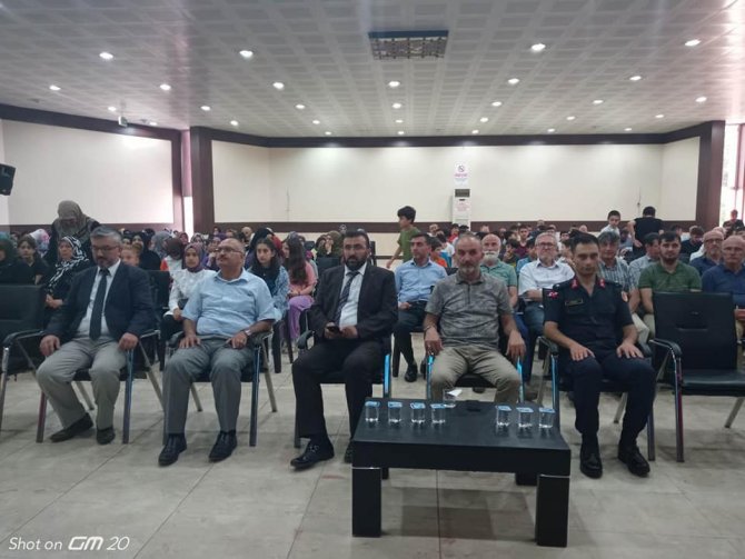 Gediz’de "Din İ̇stismarı İ̇le Mücadelede Sahih Dini Bilginin Önemi" Konulu Konferans
