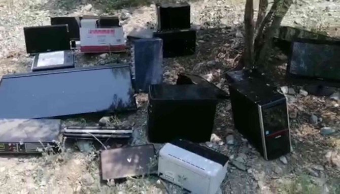 Okuldan Çalınan Elektronik Eşyalar Okul Bahçesinin Yanında Bulundu