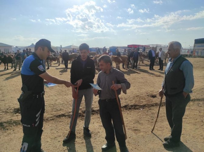 Kars’ta Polisten Sahte Para Uyarısı