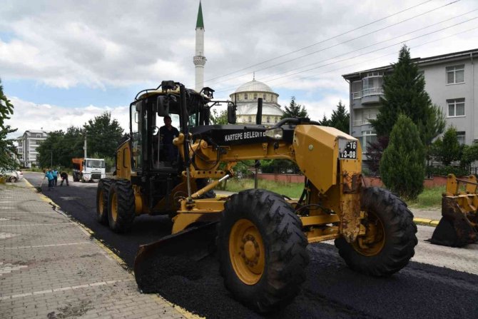 Kartepe’de Üst Yapı Çalışmaları Hız Kesmeden Devam Ediyor