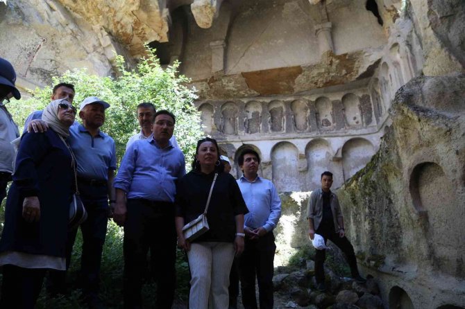 Büyükşehir İle Valilik El Ele Veriyor, Tarihe Sahip Çıkıyor