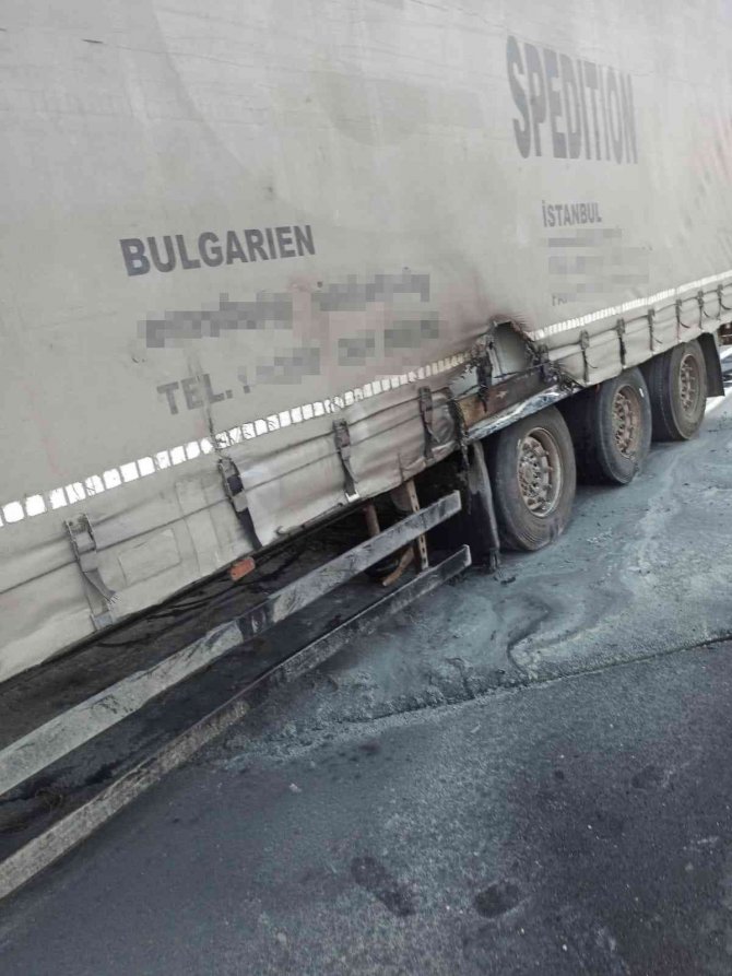 Tırda Çıkan Yangın Söndürüldü