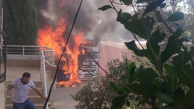 Mardin Galericiler Sitesi’nde Tır Alevlere Teslim Oldu: 2 Yaralı