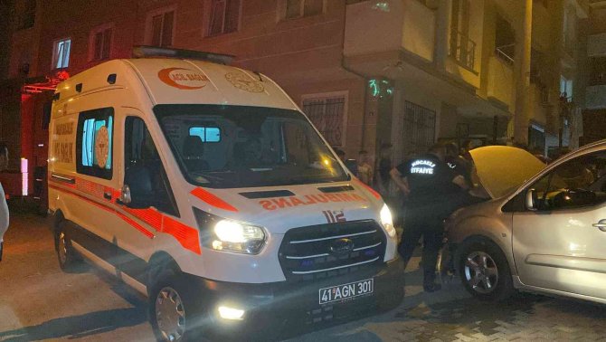 İ̇ki Hafif Ticari Araç Çarpıştı: 1 Yaralı