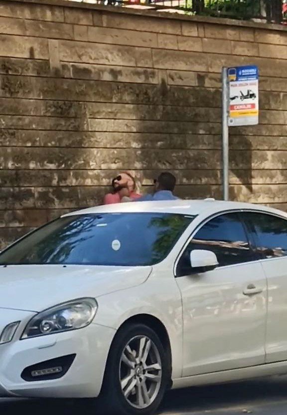 Şehrin Göbeğinde Falçatalı Dehşet