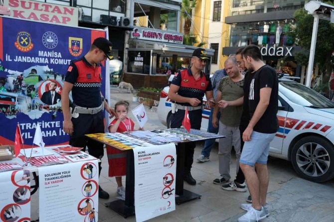 Manisa İ̇l Jandarma Komutanlığı Trafik Kazalarını En Aza İndirmek İçin Harekete Geçti