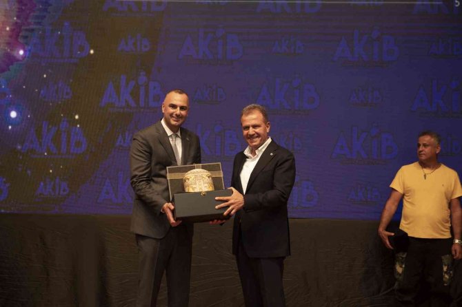 Başkan Seçer, Aki̇b’in ’2021 Yılı Yaş Meyve Sebze İ̇hracatın Yıldızları’ Ödül Törenine Katıldı